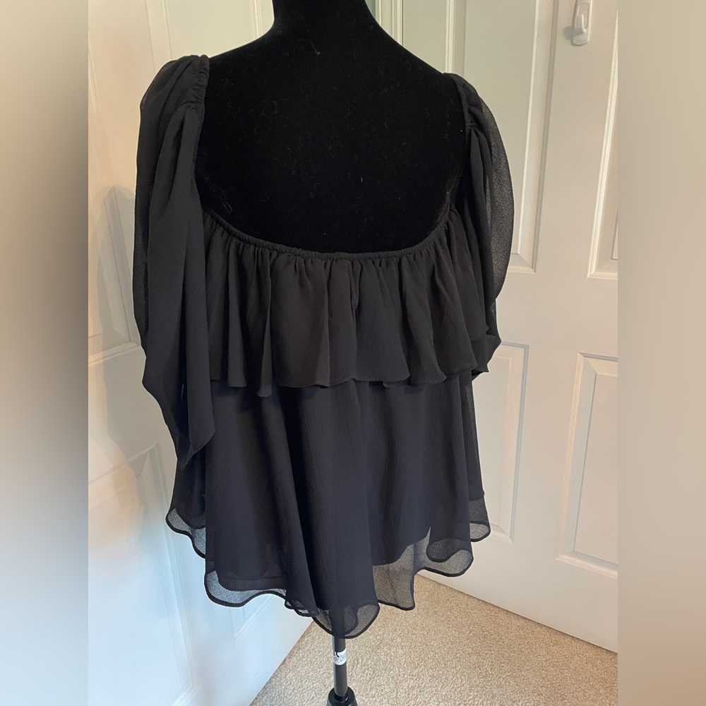 Do+Be Balck Ruffle Off Shoulder Top - size Medium - Picture 6 of 6